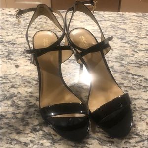 NIB Michael Kohrs Kaylee heels size 10